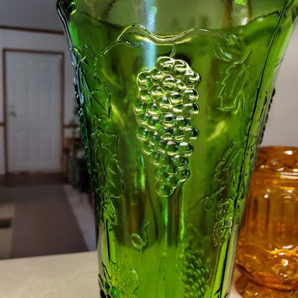 Vintage Indiana Glass Vase Footed Harvest Grape and Leaf Avocado Green - Picture 2 of 7